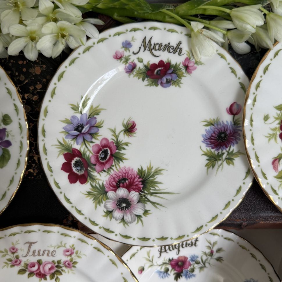 Тарелка Royal Albert 12 месяцев Март 16 см Англия