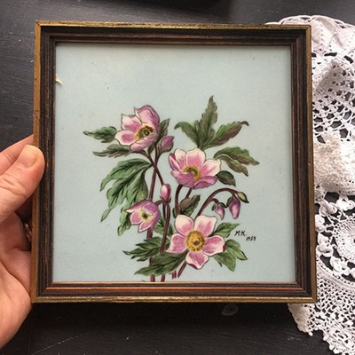 Плитка декоративная  изразец с подвесом Пион