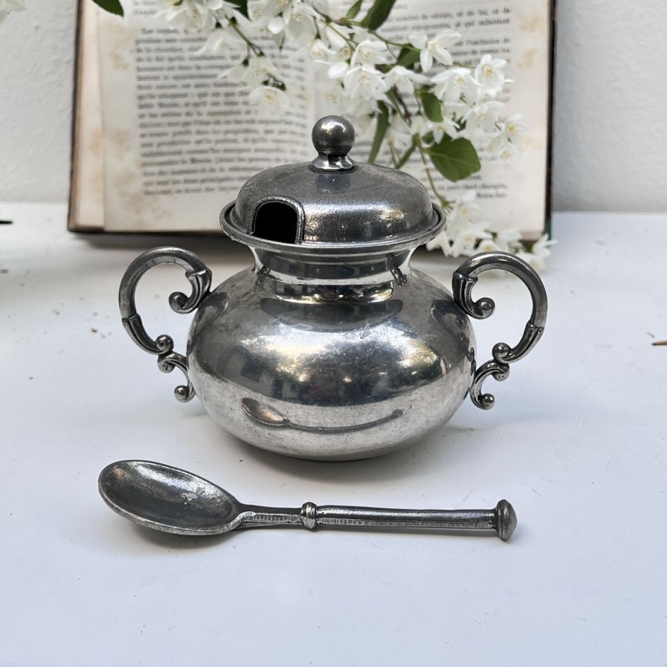 Сахарница с крышкой и ложкой 12 см олово