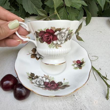 Чайная пара Royal Albert Розы  200 мл Англия  