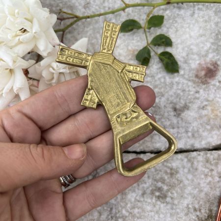 Открывалка для бутылок Мельница 8 см латунь
