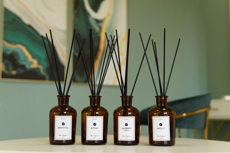 Аромадиффузор By Kaori CHRISTMAS TREE 250 мл комплект 