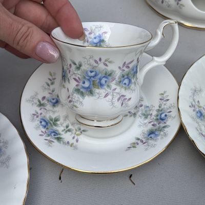 Кофейная пара Royal Albert Blue Blossom 140 мл Англия