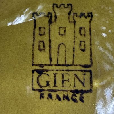 Тарелка с артишоками Gien 24 см майолика Франция