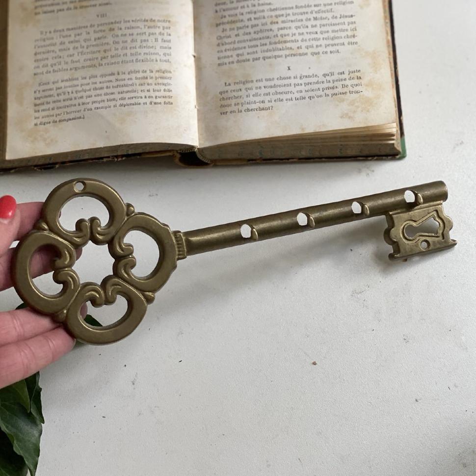 Ключница, настенная вешалка, латунь