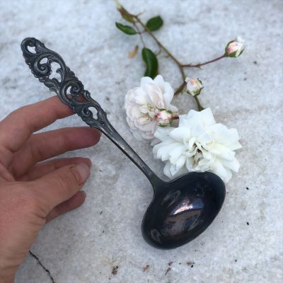 Черпак соусник с резной ручкой мельхиор