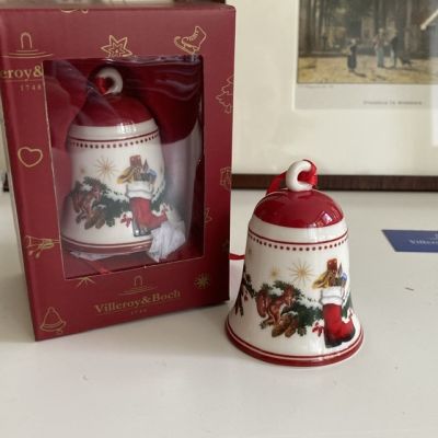 Красный колокольчик 2 ВилеройБох фарфор 