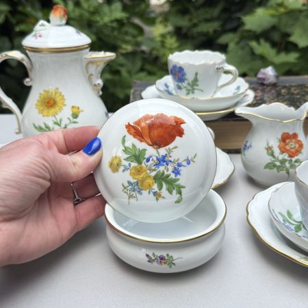 Шкатулка Meissen Мейсенский букет​ 9 см 1966 г. Германия