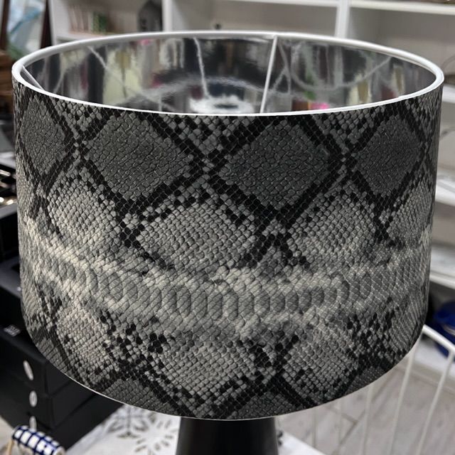 Абажур Змея 35 см металл экокожа серый