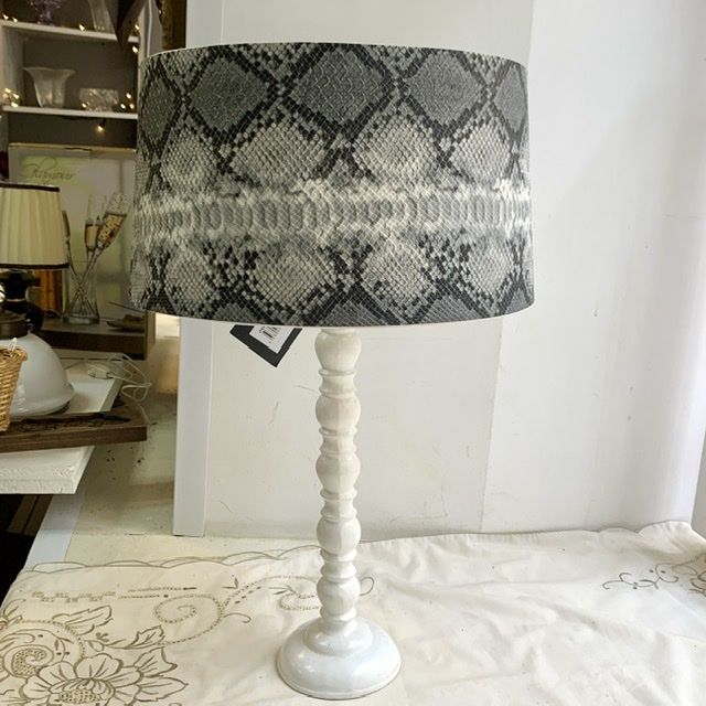 Абажур Змея 35 см металл экокожа серый