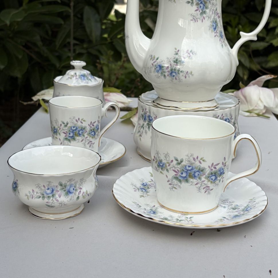 Кружка Royal Albert Blue Blossom 300 мл Англия