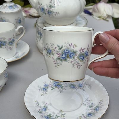 Кружка Royal Albert Blue Blossom 300 мл Англия