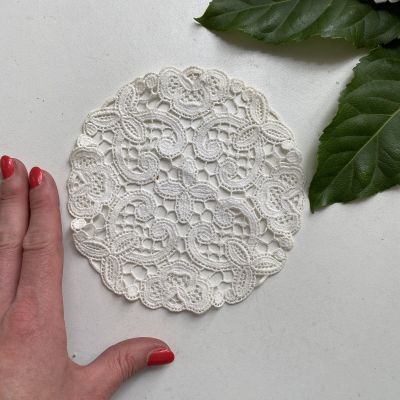 Салфетка вязаная кружевная 14 см