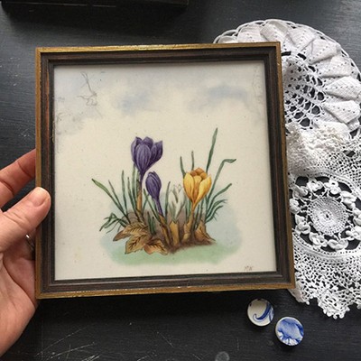 Плитка декоративная  изразец с подвесом Подснежник