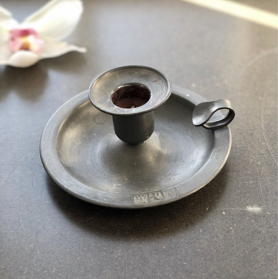 Подсвечник на одну свечу низкий на блюде, олово