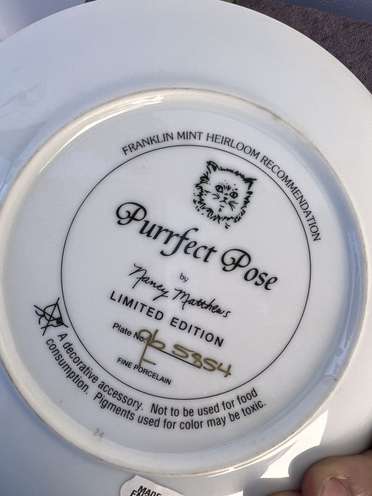 Тарелка Purrfect Pose Franklin Mint 21 см фарфор Англия