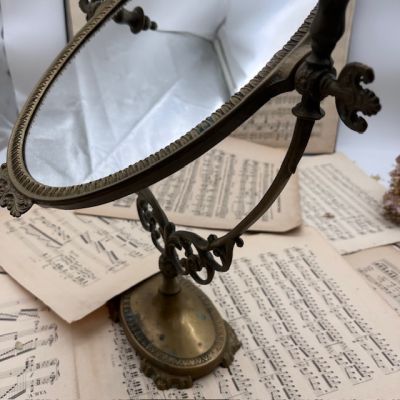 Зеркало настольное 50 см латунь