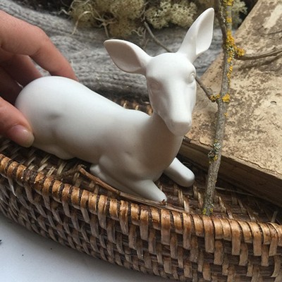 Статуэтка Олень отдыхает полимер