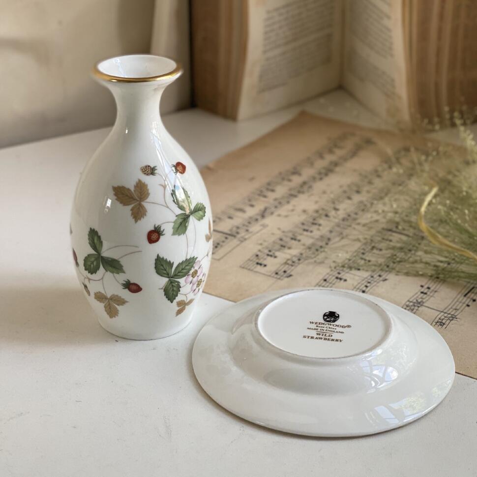 Ваза 12 см Wedgwood Wild Strawberry Англия костяной фарфор