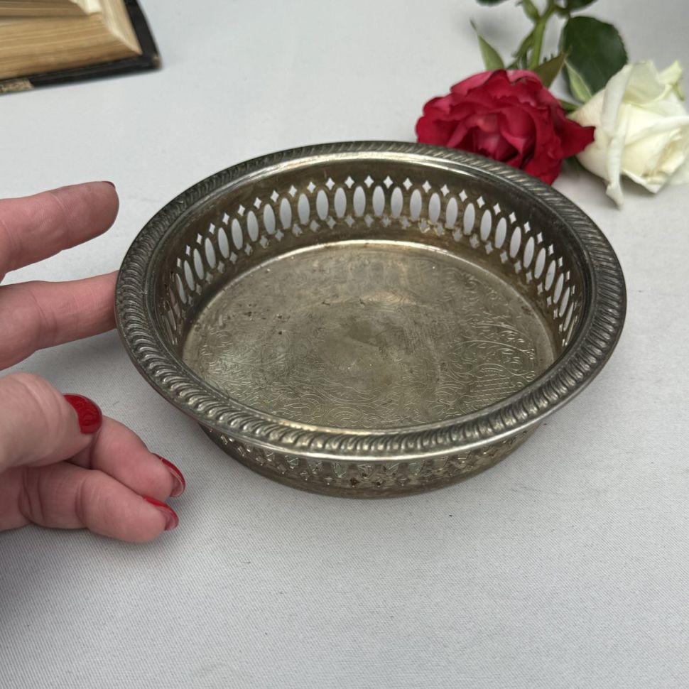 Подставка под бутылку 14 см мельхиор штихельная гравировка