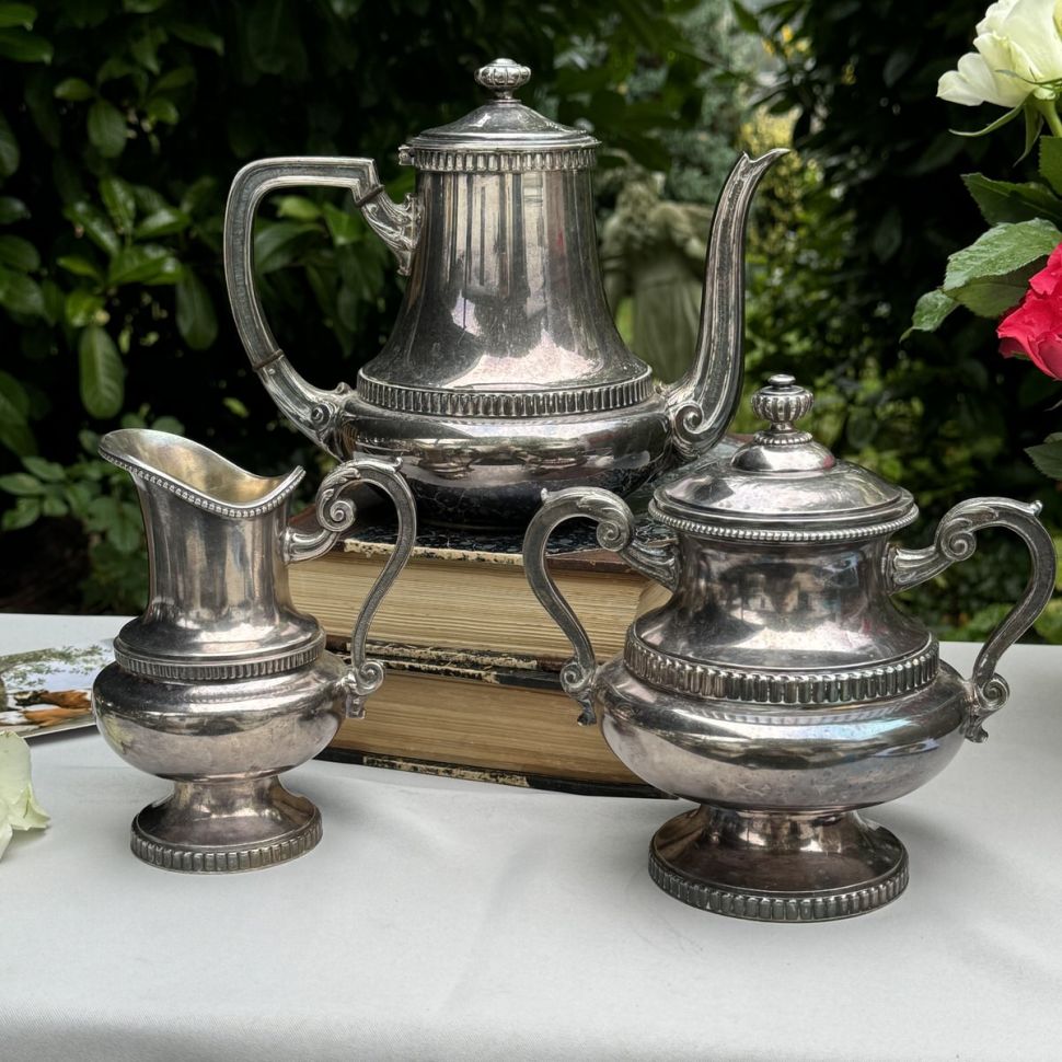 Чайник сахарница молочник Wiskemann серебрение Бельгия 3 предмета 110 лет