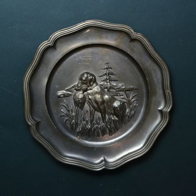 Тарелка Собака на охоте 23 см олово