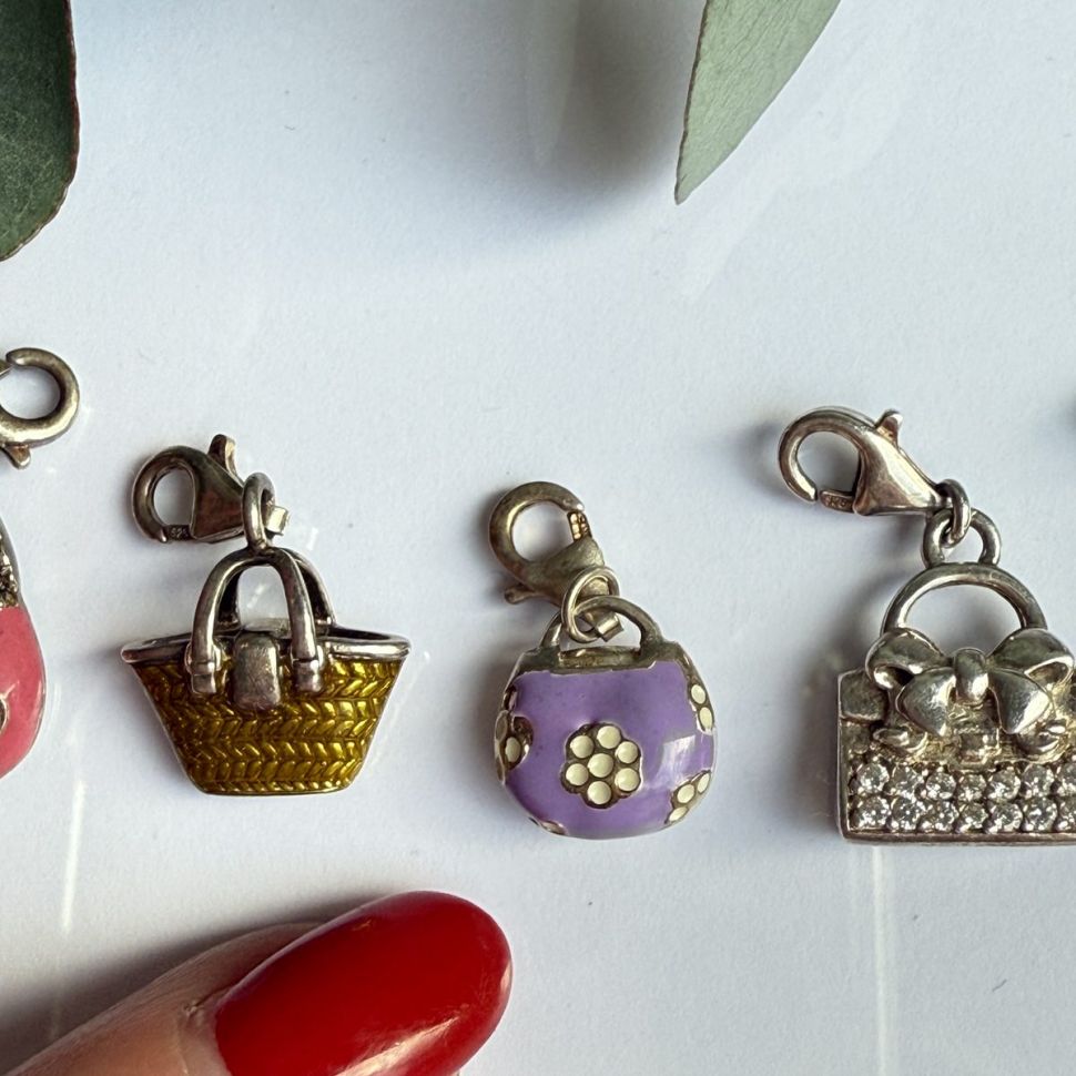 Подвеска шарм Сумка сиреневая 1,2 см в стиле Thomas Sabo 925