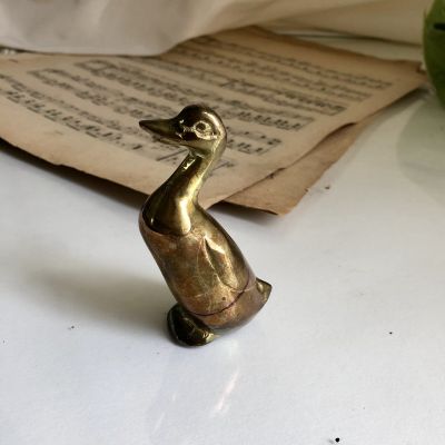 Латунная утка статуэтка малая