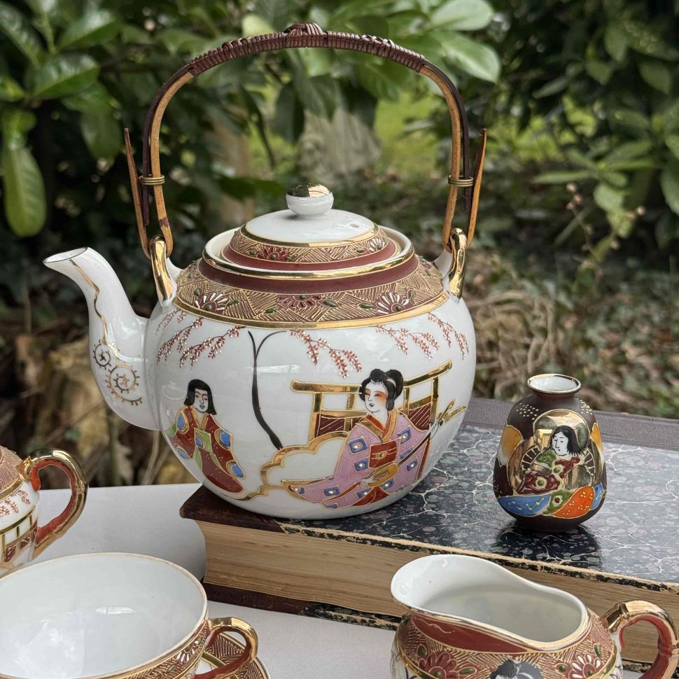 Чайник с ситом Гейша с сямисэн 1 л фарфор Япония  
