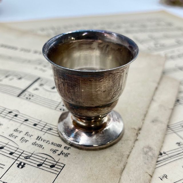 Подставка для яйца 5 см серебрение