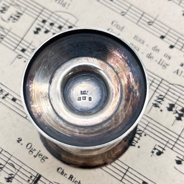 Подставка для яйца 5 см серебрение