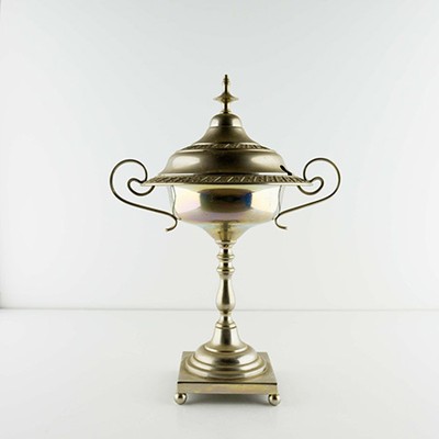 Икорница ваза с крышкой с золочением