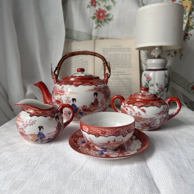 Сахарница Гейши в саду 15 см фарфор Япония