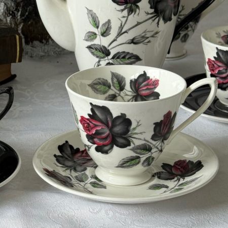 Чайная пара Royal Albert Masquerade 1950-1960 гг 200 мл Англия 