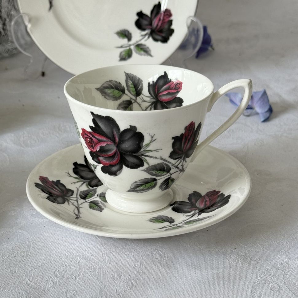 Чайная пара Royal Albert Masquerade 1950-1960 гг 200 мл Англия 