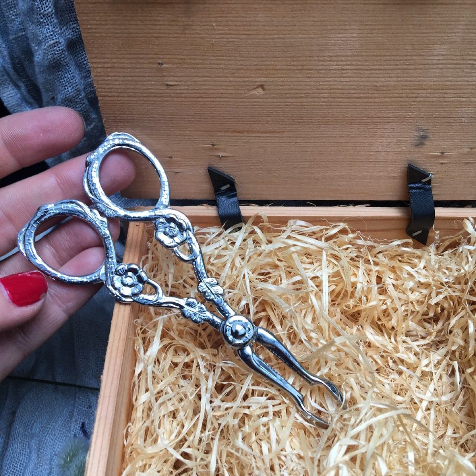 Ножцицы - щипцы резные