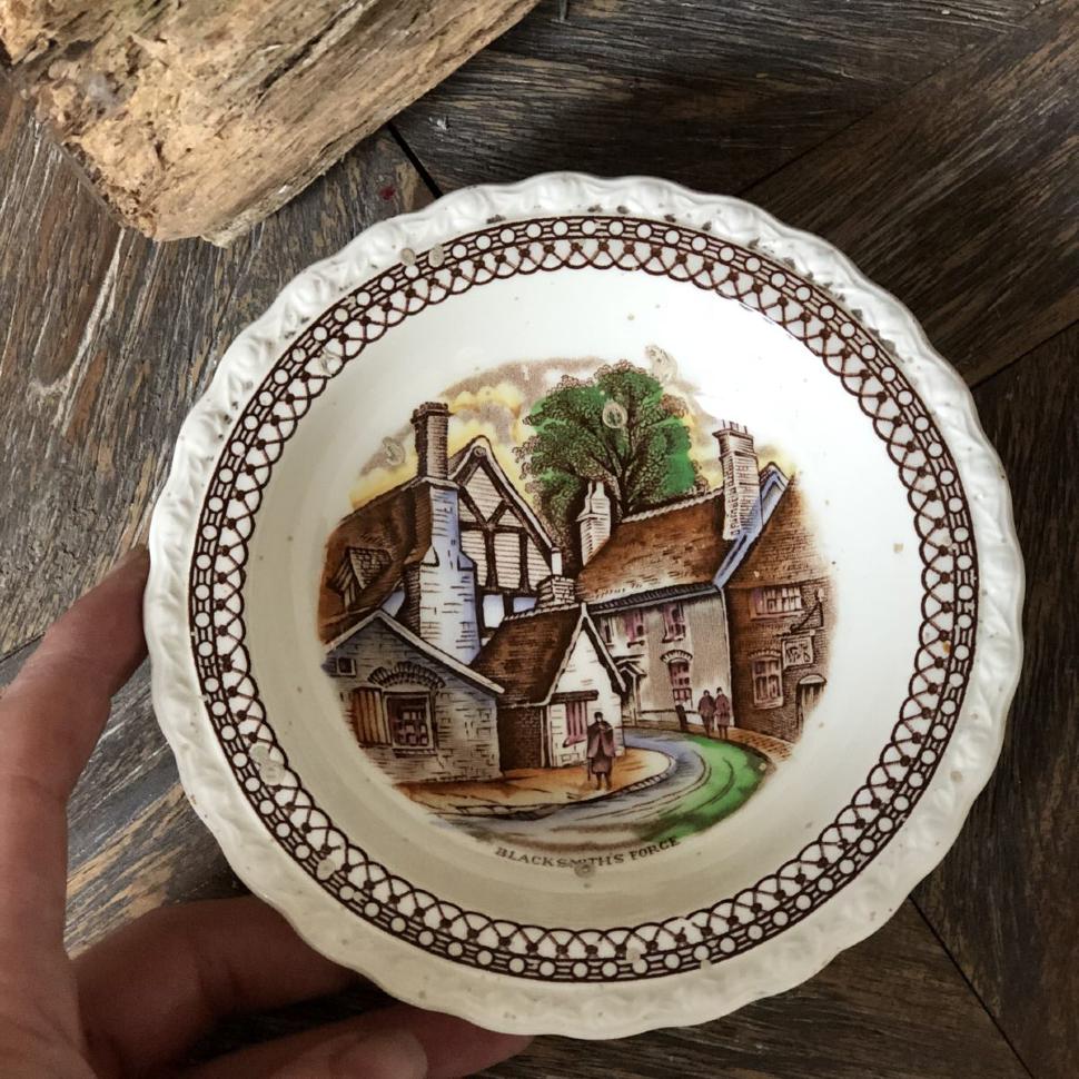 Миска MYOTT Shakespear England