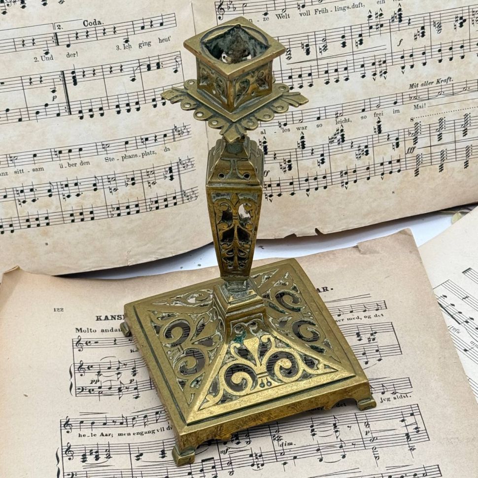 Подсвечник на одну свечу 22 см латунь Франция