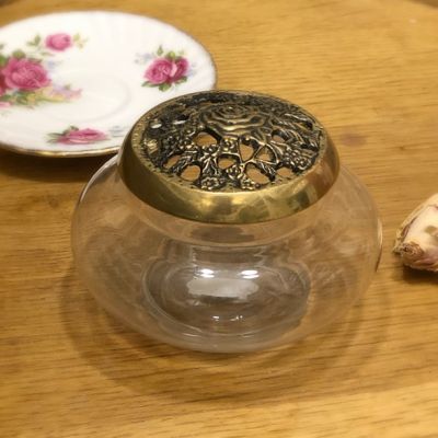 Банка стекло с латунной крышкой Роза