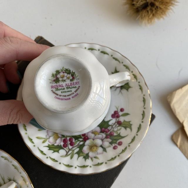 Кофейная пара March Royal Albert Anemones