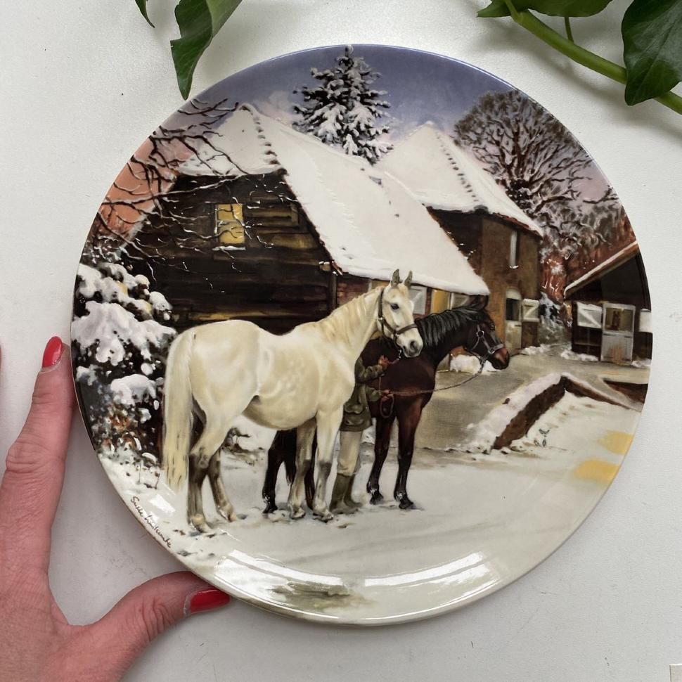 Тарелка 21 см Spode 1992 Boxin Day номерная