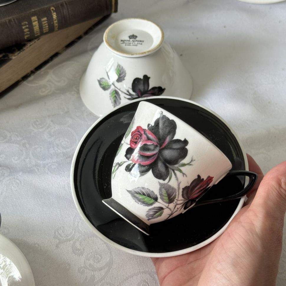 Кофейная пара Royal Albert Masquerade 1950-1960 гг 150 мл Англия