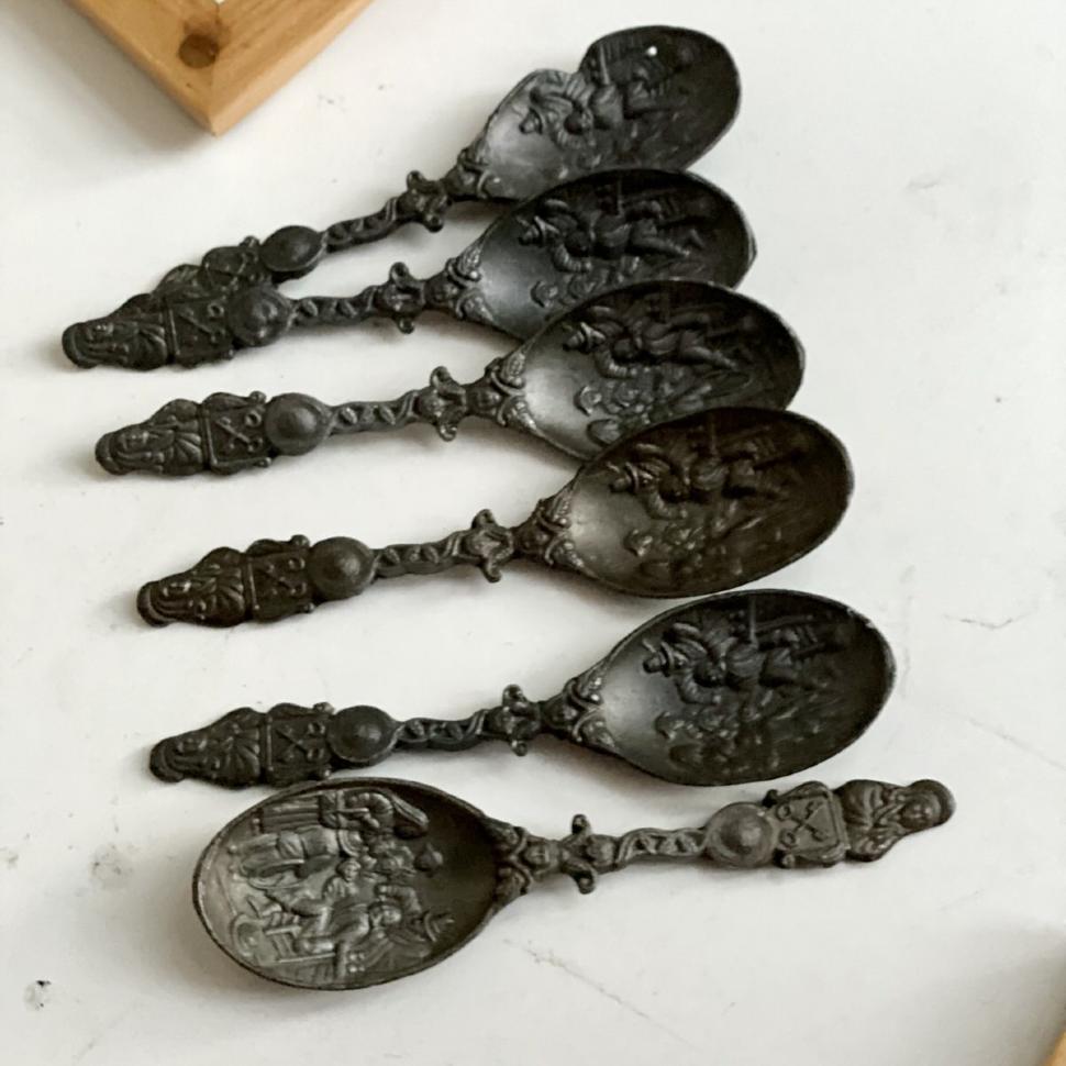 Ложка 18 см У врачевателя олово