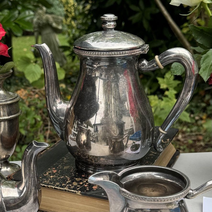 Чайник Wiskemann 1,2 л серебрение Бельгия 110 лет